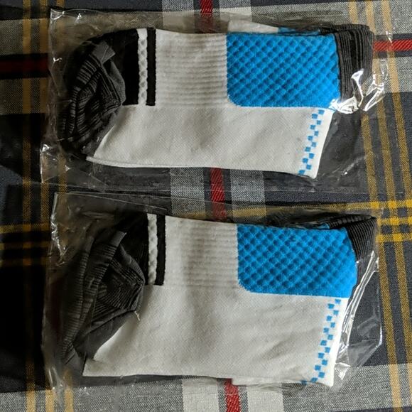 Men Women 2 Pair Low Cut Compression Sport Socks Small Medium - Picture 1 of 2